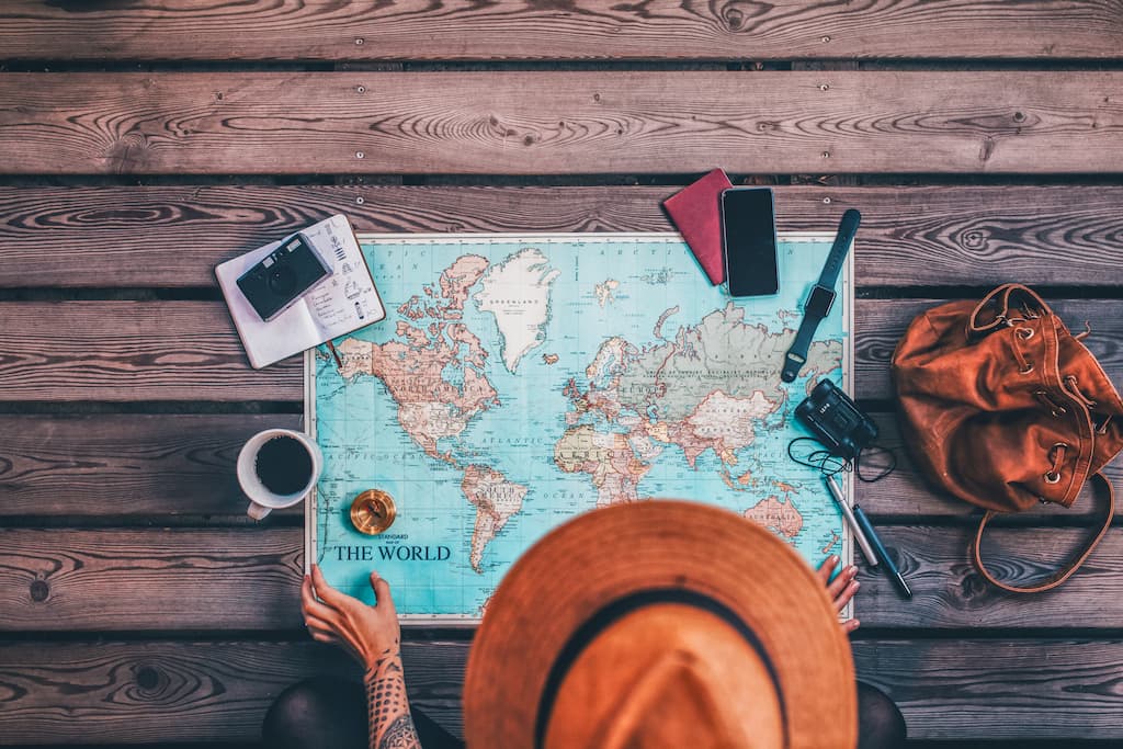 60 Awesome Travel Lover Gifts for Every Budget ⋆ Raw Mal Roams